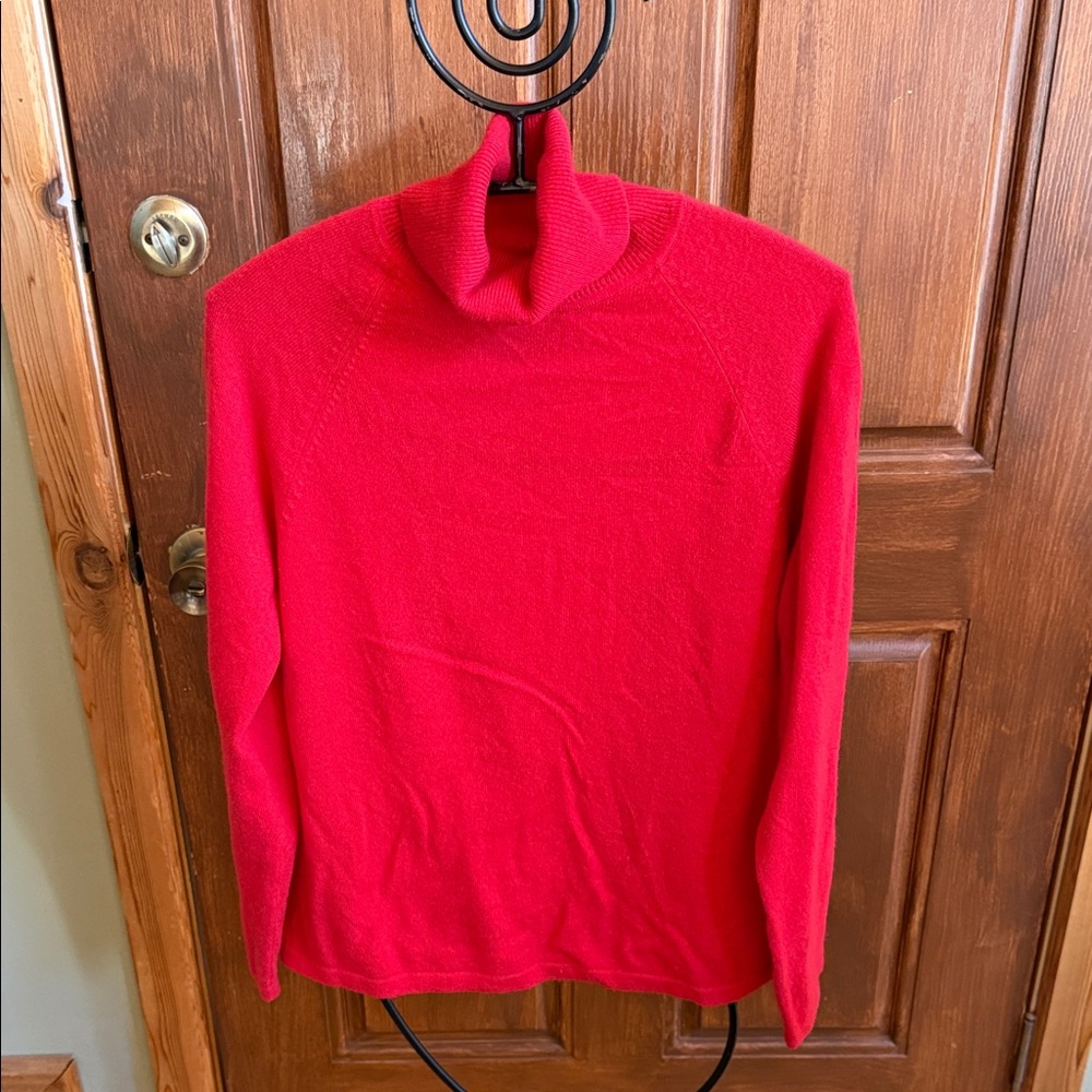 Marshall Fields 100% Red Cashmere‎ Turtleneck Long Sleeve Sz. L Sweater